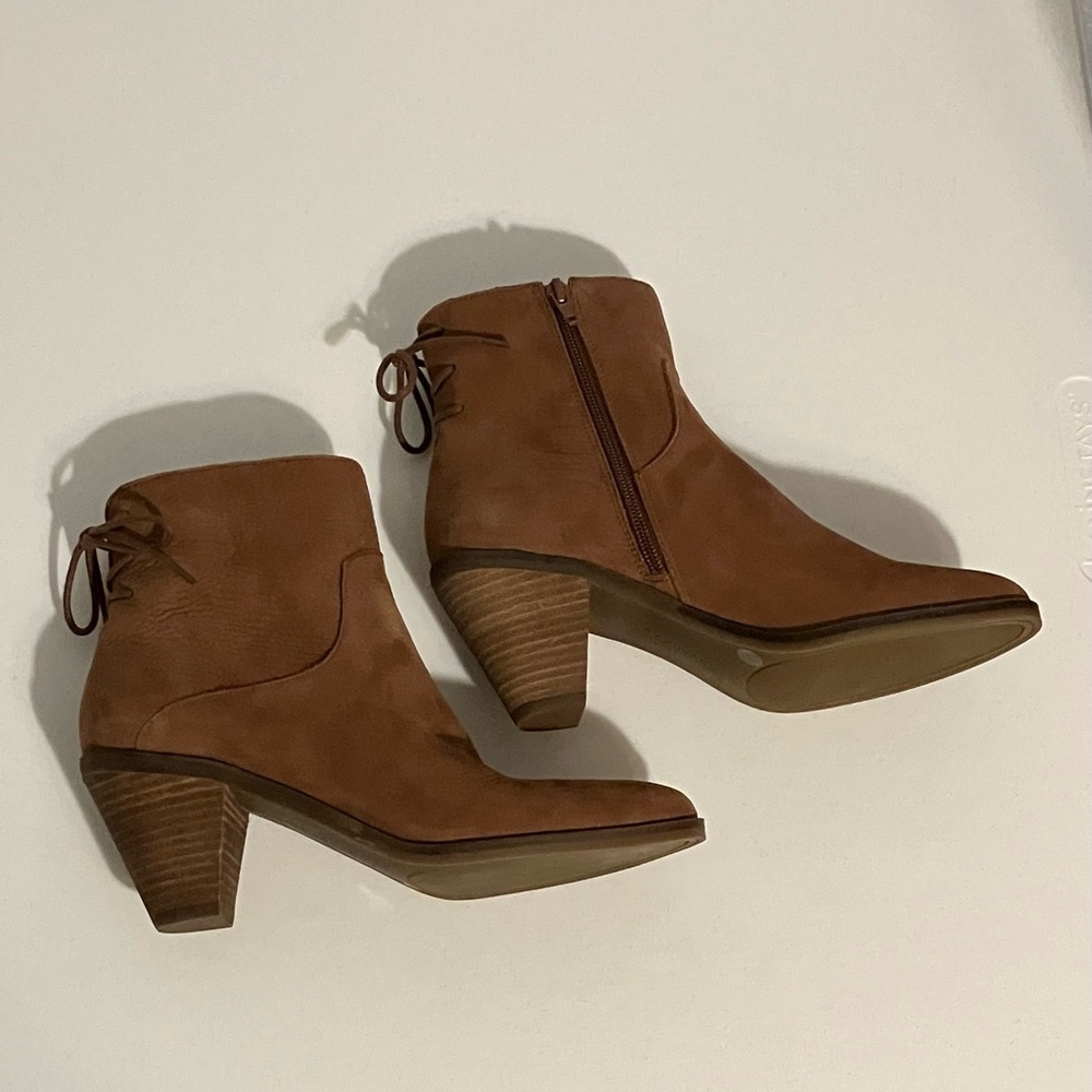 NIB Brown Leather Ankle Boots Lucky Brand Size 8.5 - Picture 8 of 10